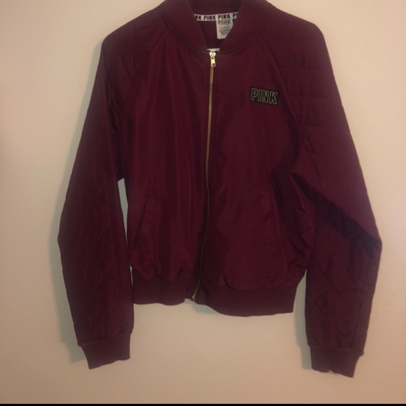 Women’s clothing - Picture 1 of 8